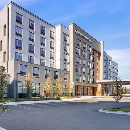 Hampton Inn & Suites Chicago Medical District Uic